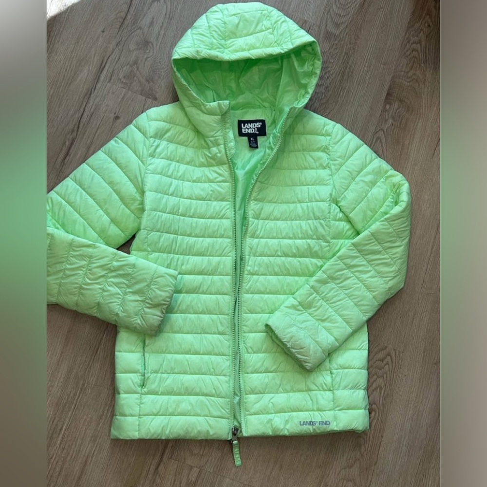 Kids ThermoPlume Packable Hooded Jacket size XL (14-16) lime Jade - great cond!